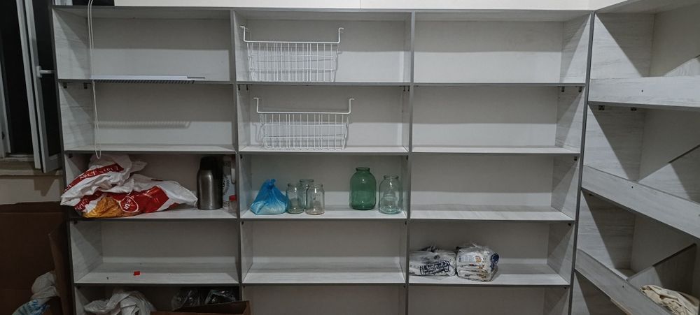 Do'kon uchun mebellar