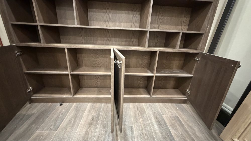 Продам Дубовый шкаф