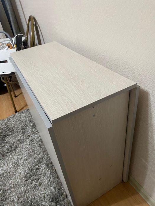Продам стол- книжка