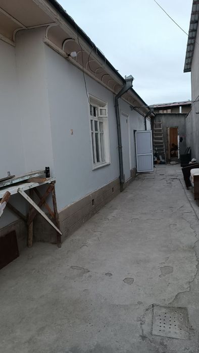 Ховли Уй сотилади