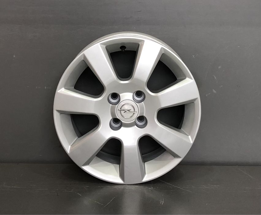 Оригинални джанти Opel Meriva 4x100 15цола.
