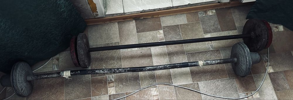 Продам Гантели / Штанги