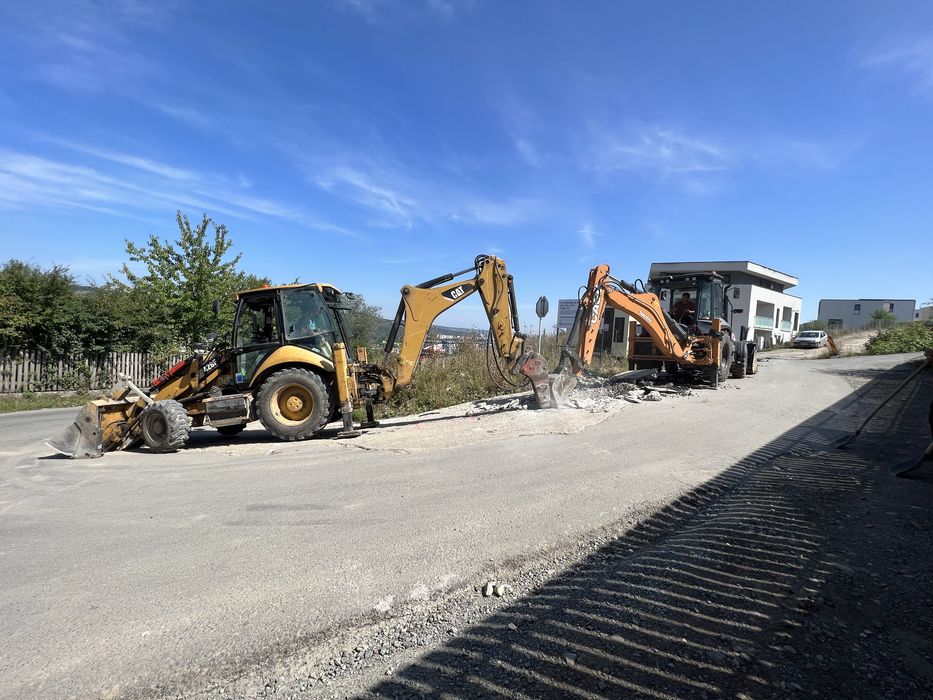 Inchiriez utilaje buldoexcavator  bascula 8x4