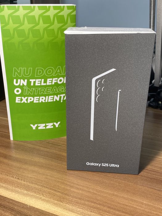 Samsung Galaxy s25 ultra • 256 GB • Titanium Silverblue