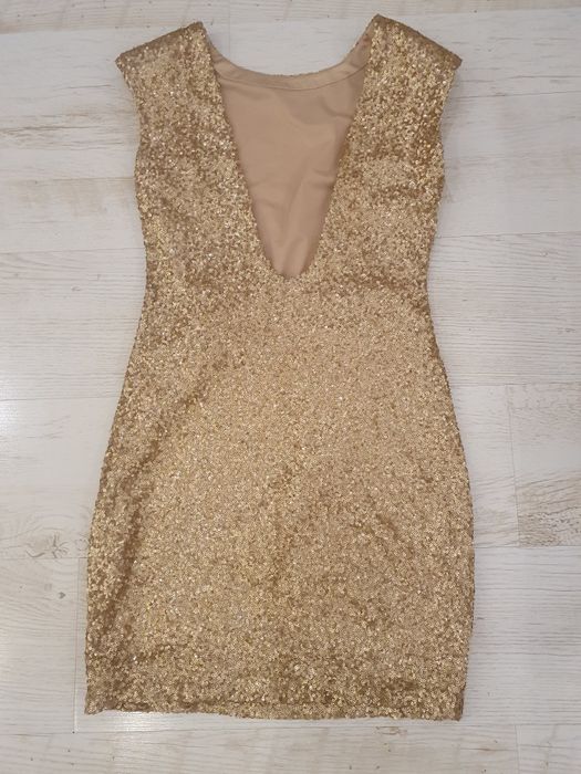 Страхотна рокля с пайети