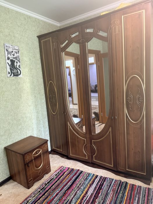 Продам спальный гарнитур