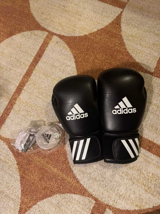 Set box manusi + protectie dentara(noua)