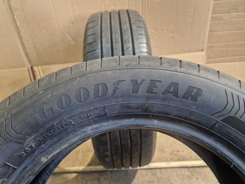 2 Goodyear R17 215/60 
летни гуми DOT1519