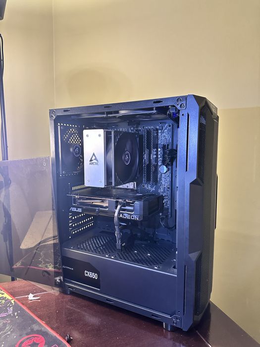PC Gaming Ryzen 7 5700x, 32GB RAM, RX 7600