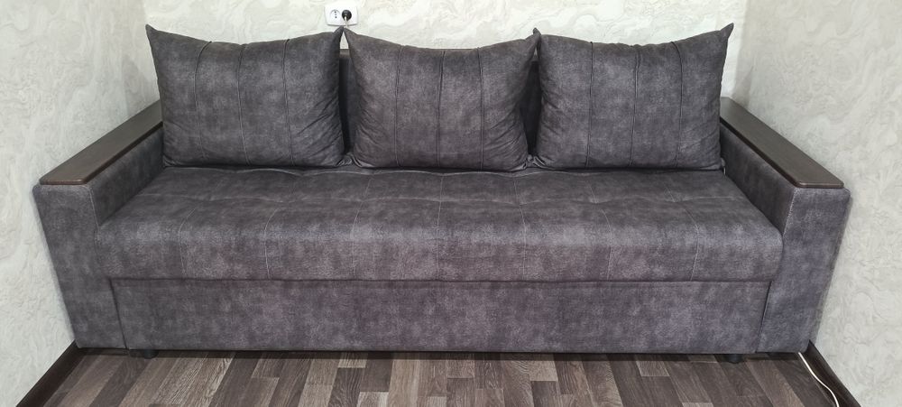 Продам диван б/у