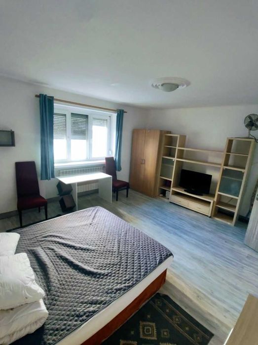 Apartament cu 1 cameră de închiriat - b-dul Magheru