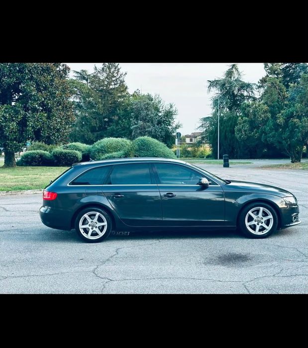 Vand audi a4 2012