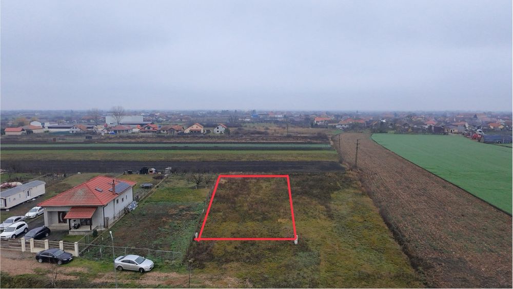 Teren de vanzare Lazuri