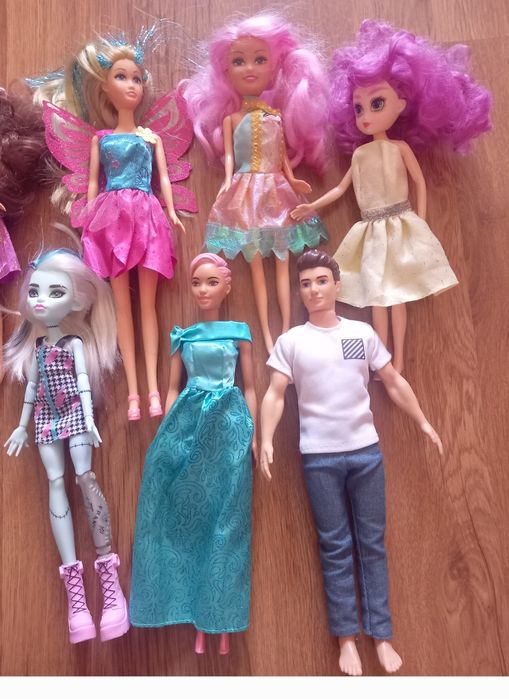 Lot doisprezece papusi diverse, Monster High