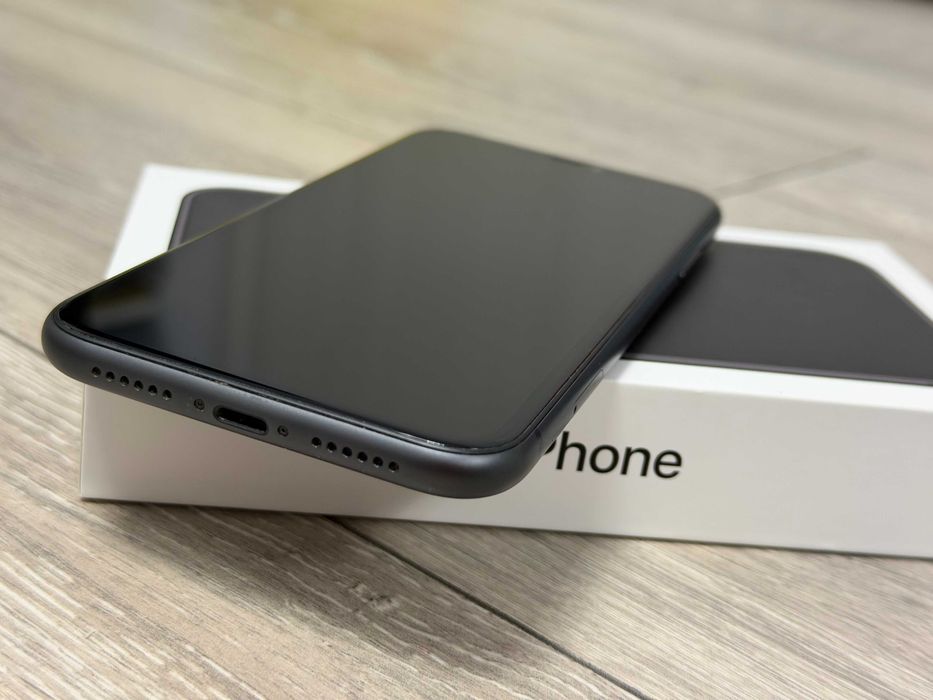 iPhone 11, Black, 64Gb, Liber de retea | Cod - G1030