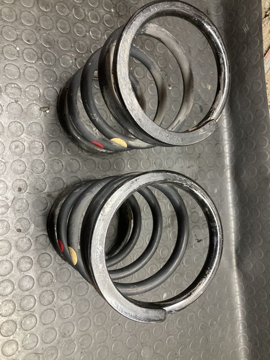 Задни прижини за тойота рав4/toyota rav4 00г-05г