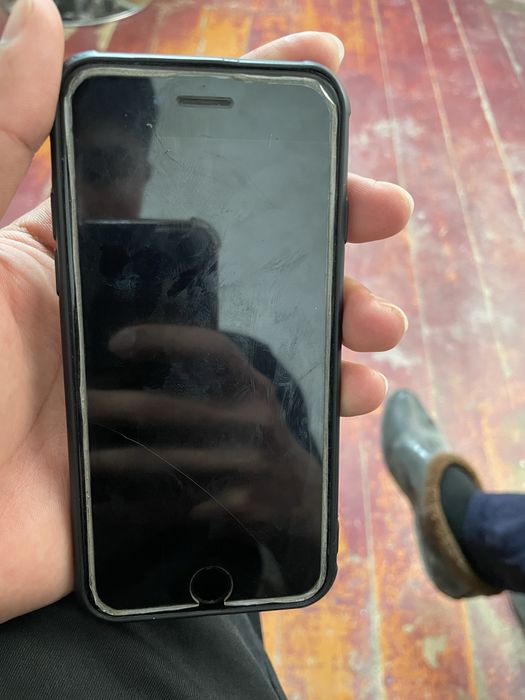 iPhone7 телефон.