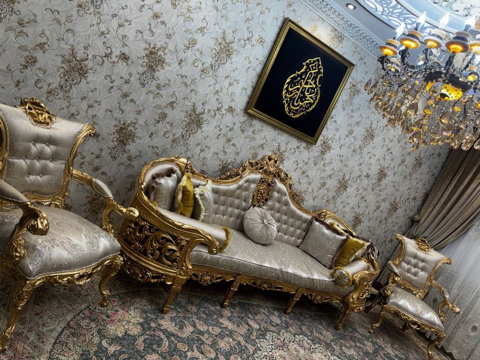 Ерон юмшок мебел сотилади