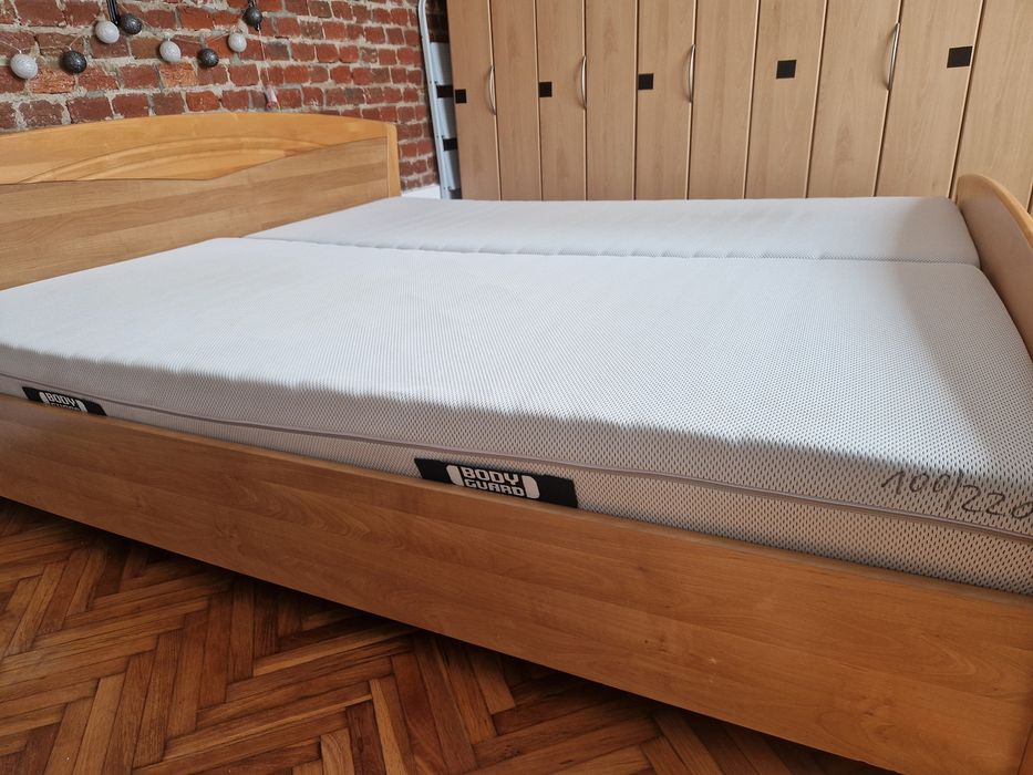 Pat matrimonial lemn masiv