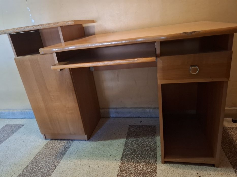 Бюро използвано - 5€
