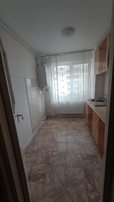 Apartament 2 camere semidecomandat
