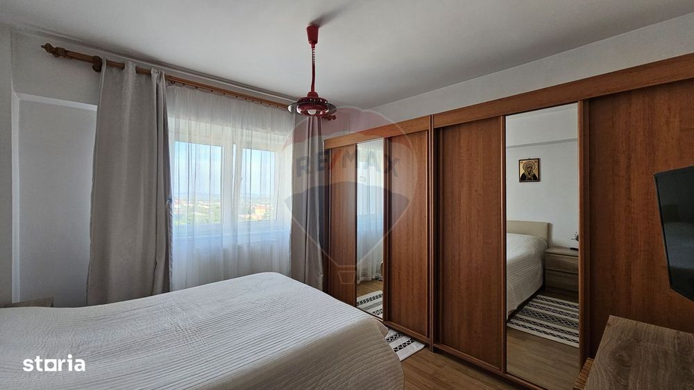 Apartament cu 3 camere decomandat de vânzare Burdujeni, Suceava