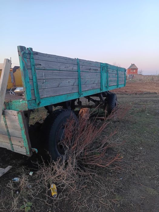 Продам прицеп бортовой