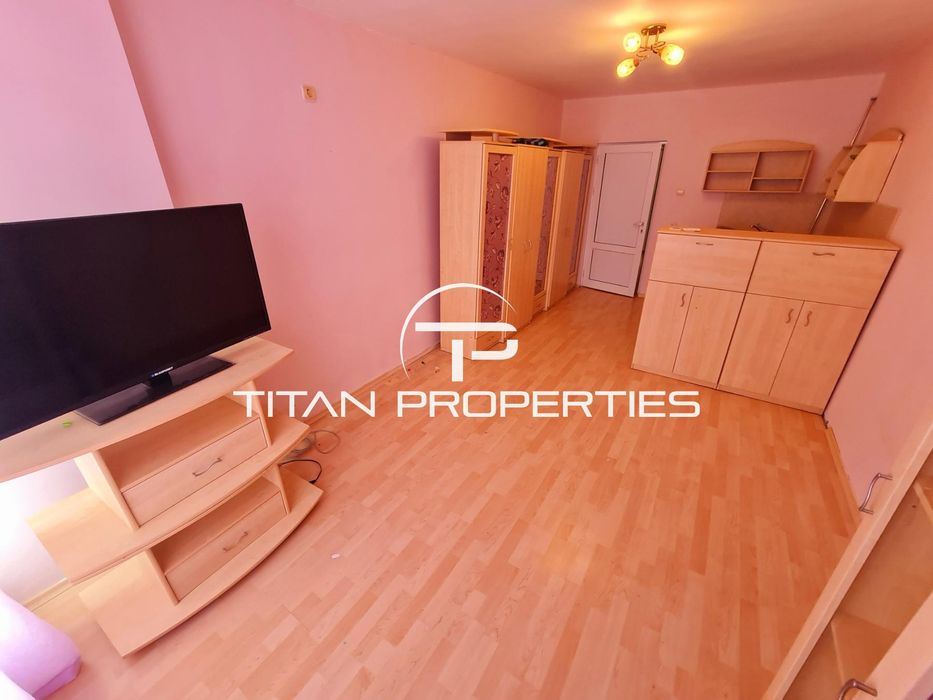 Дава се под наем Двустаен апартамент в Бургас, Лазур - 92 кв.м за 382.5 € - Снимка #5