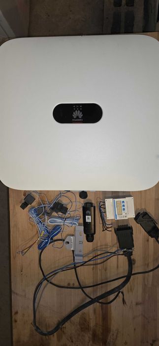 Huawei SUN2000-8KTL-M1 8kW trifazat + Smart Meter + Dongle - garanție 2033