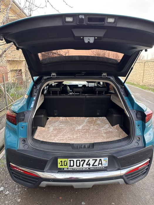 Elektromobil cherry eq5