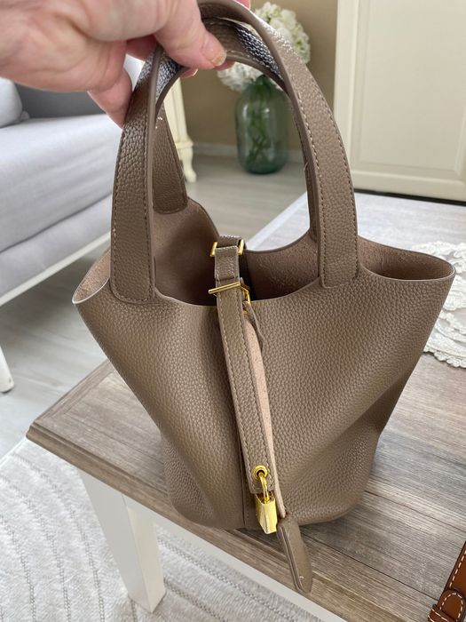 Малка чанта модел h*e*r*m*es