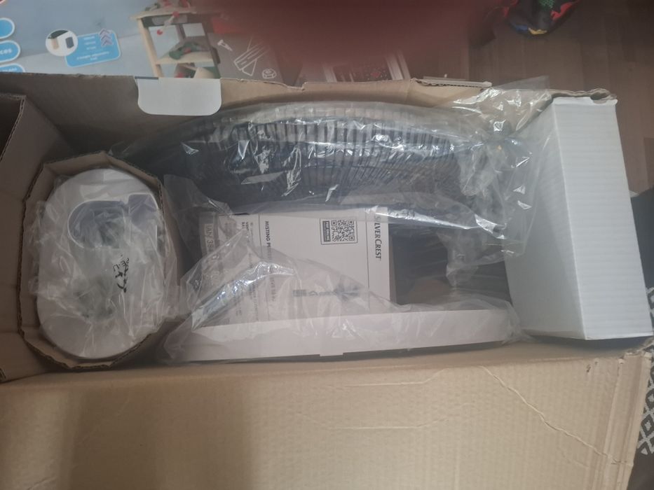 Ventilator pe piedestal cu pulverizare