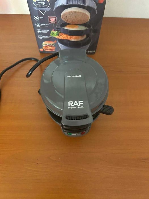 Sandwich maker, aparat pentru facut burger, 600 W, negru