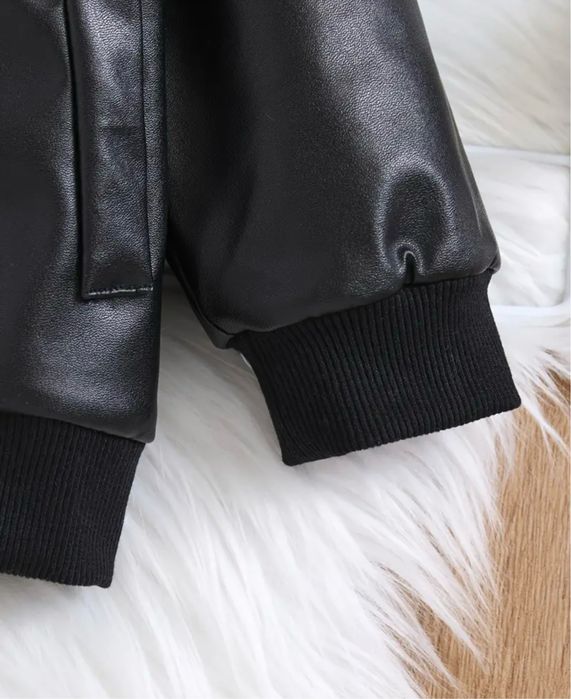 Ko’ja kurtka sotiladi yengi.