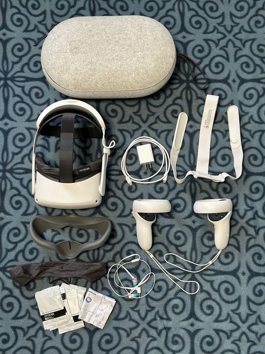 Meta Quest 2 256GB + комплект аксессуаров виртуальная игра