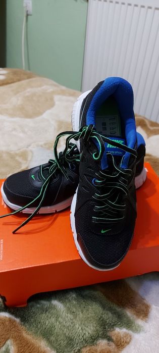 Нови оригинални маратонки Nike