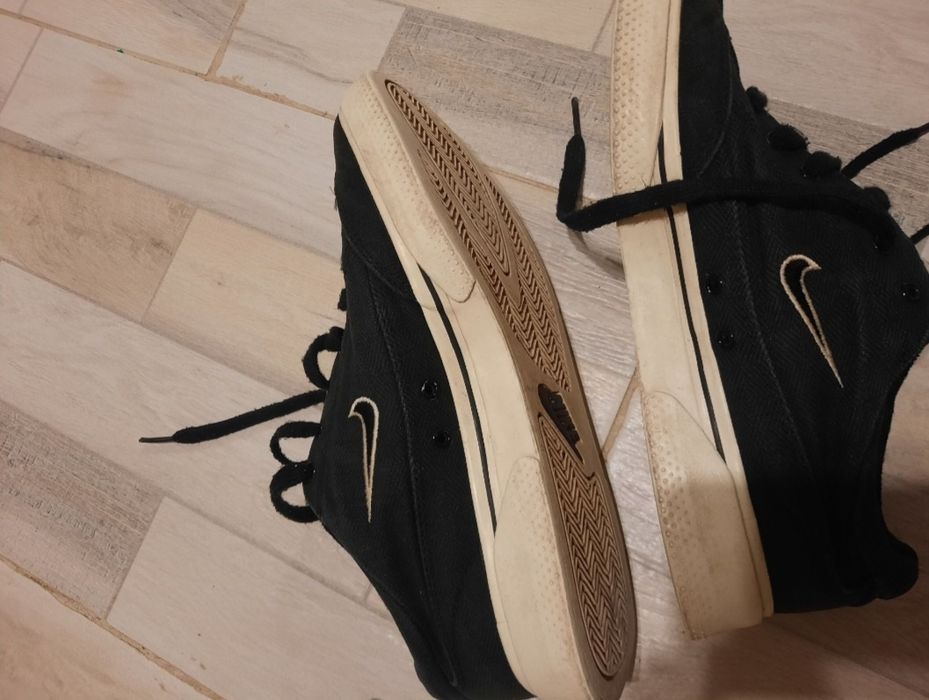 Adidasi Nike mărimea 41