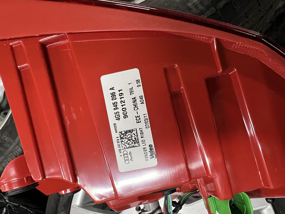 Audi A6 C7 десен външен Стоп Диоден LED Нов оригинален