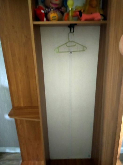 Продам Шкаф плательный