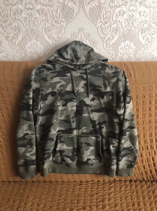 Кофты и толстовки для мальчиков.