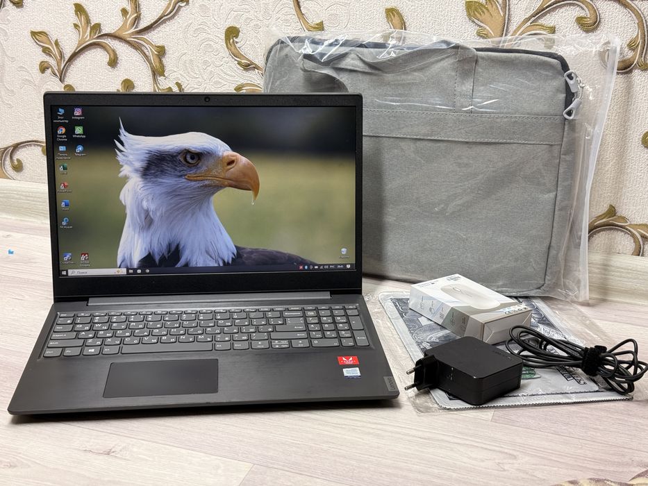 Мощный ноутбук Lenovo в идеальном состояний