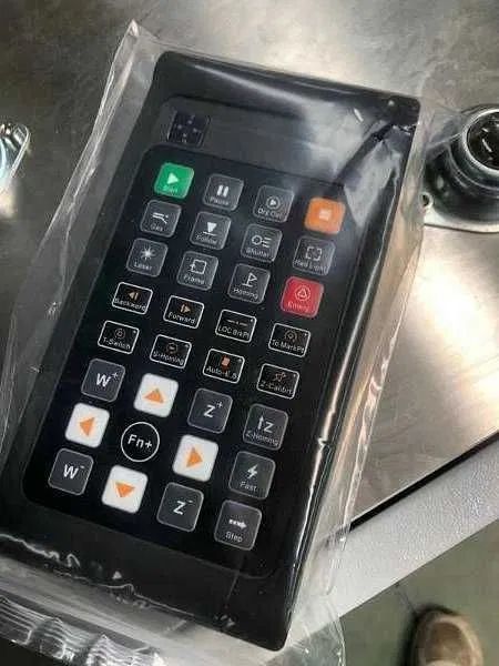 Оптоволоконный лазерный станок для резки металла MetalTec 1530B