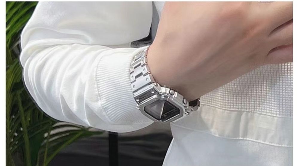 Продам новую кофту с начесом