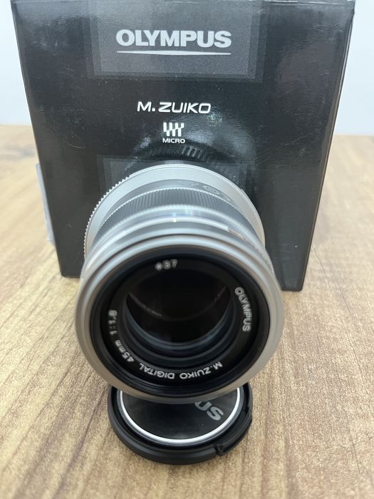 Obiectiv MFT Olympus M Zuiko 45mm F1.8