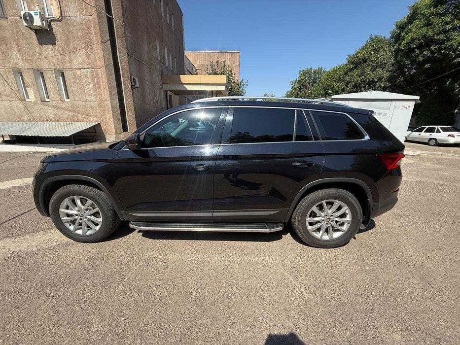 Skoda Kodiaq 2021, 2.0 AT (180 л.с.), 4WD, Комплектация Style (7 мест)