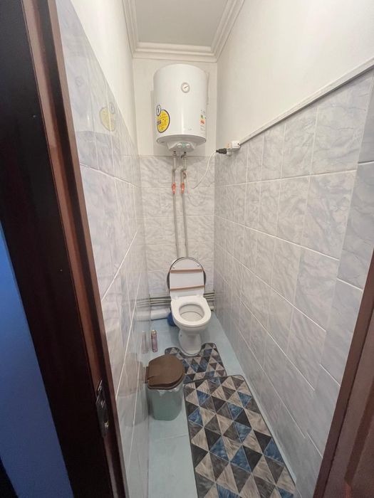 Срочно продамь 2 комнатный квартиру