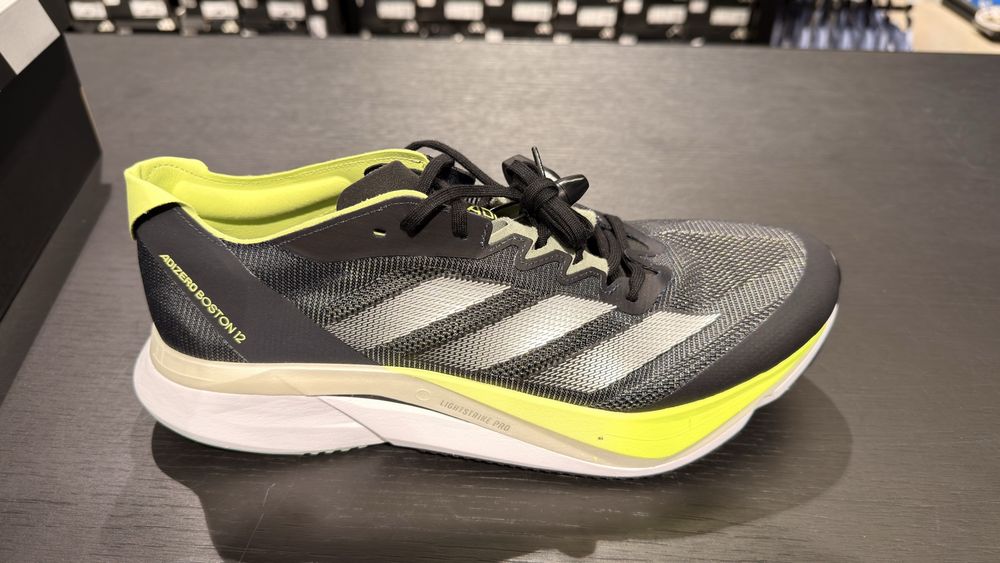 Adidas Adizero Boston 12 Black originali , 42.2/3 , 43.1/3 , 44.2/3