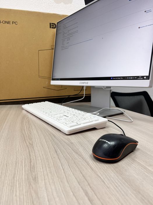 Продам моноблок настольный