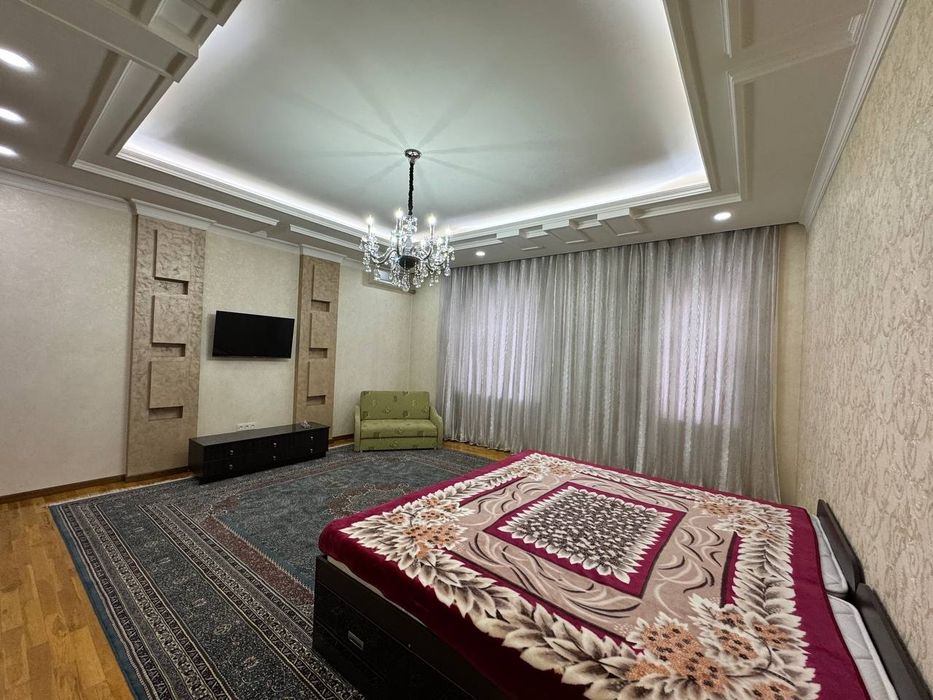 срочно сдается евро-дом Никитина 4-соток 3-уровень бассейн сауна 6-ком