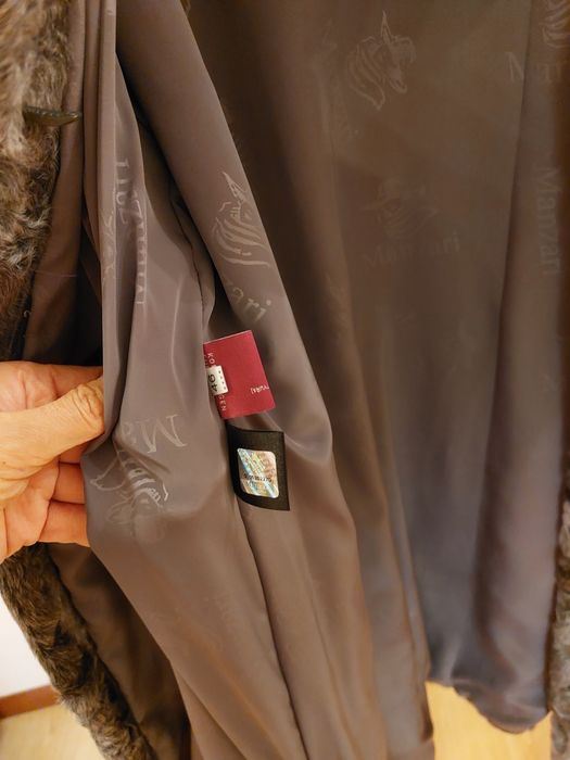 Шуба зимняя каракульча